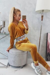 Велурен комплект суитшърт + панталон – Горчица – 9104