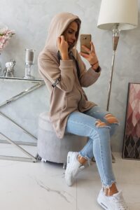 Суитшърт с дълъг гръб и качулка с връзки – Тъмно бежово – 9108-4