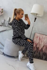 Свободен комплект Блуза + Панталон с печати – Черен – 1D