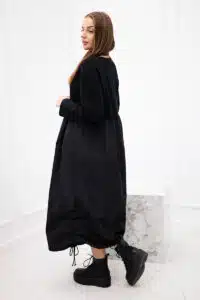 Ефектна рокля с дълъг ръкав и разкроена дължина – Черно – 37712