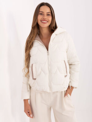 Стилно преходно яке – Екрю – 042621