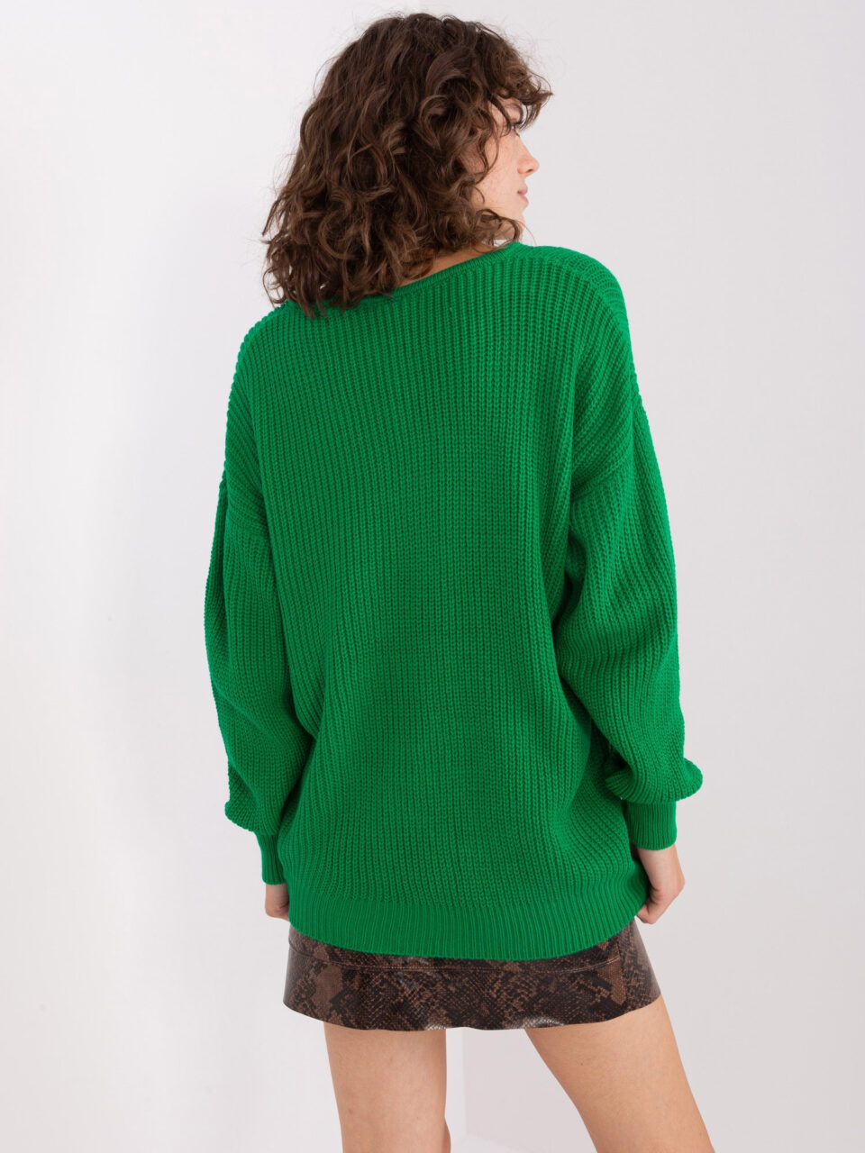 Елегантен светър в стил oversize – Зелен – 474349