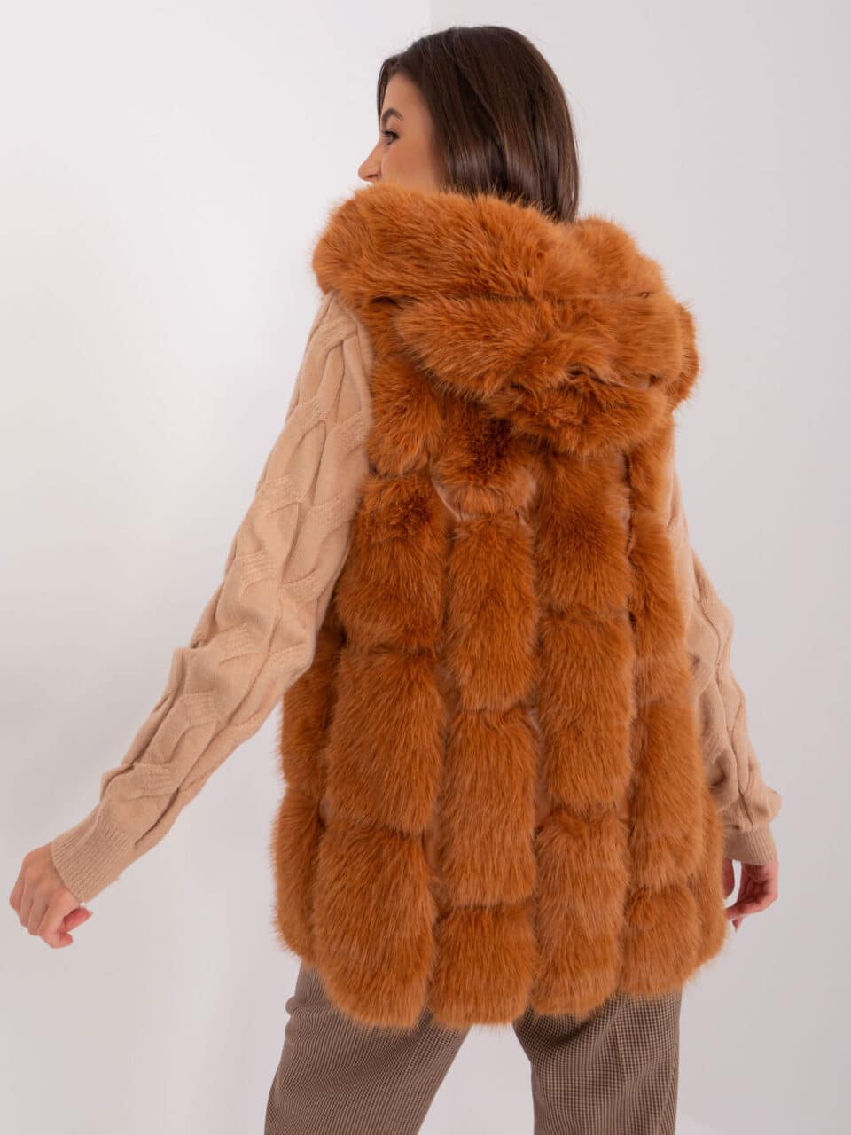 Елегантна жилетка – Ясно кафяв – 462384