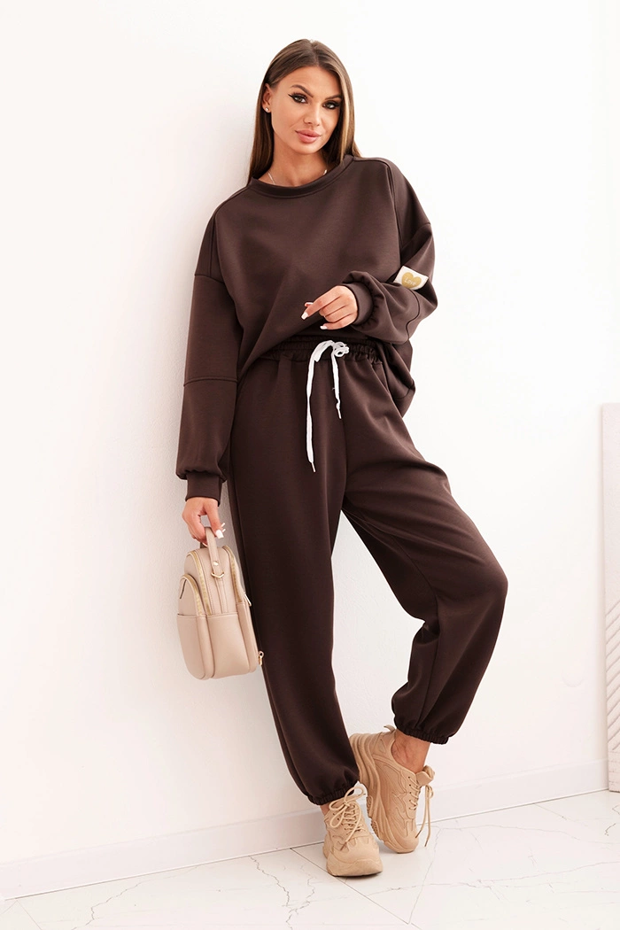 Ladies' set with a loose sweatshirt and pants with the inscription LOVE brown-2