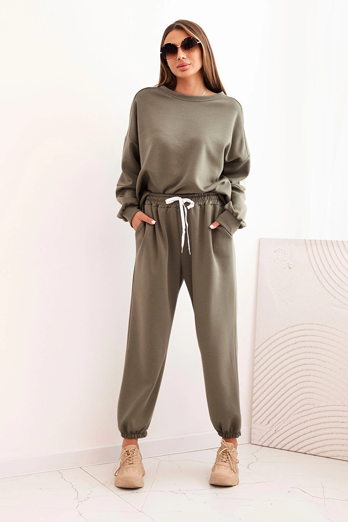 Ladies' butter set with a loose sweatshirt and pants with the inscription LOVE khaki-2