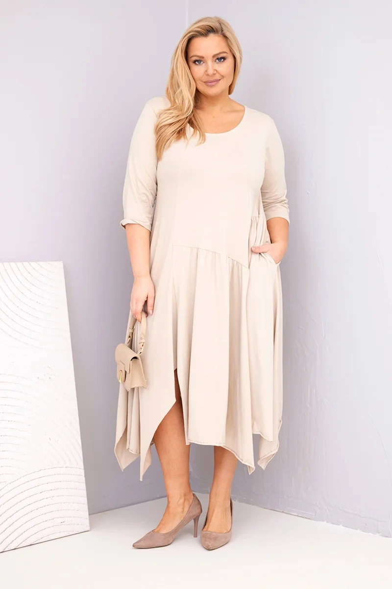 Шикозна дамска рокля от памук с асиметричен подгъв – Бежов – 37415