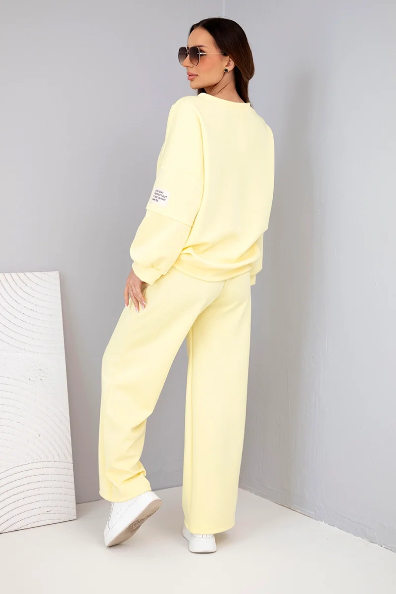 Women’s set butter sweatshirt + pants yellow-3