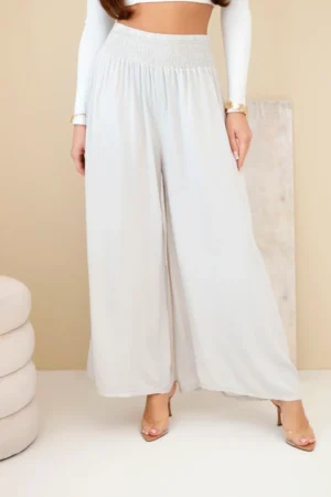 Елегантни дамски панталони от вискоза с ластик на талията – Бежов – 37951